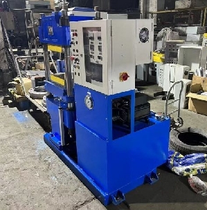 XLB-500X500-1D-100T平板硫化机(伺服机型）